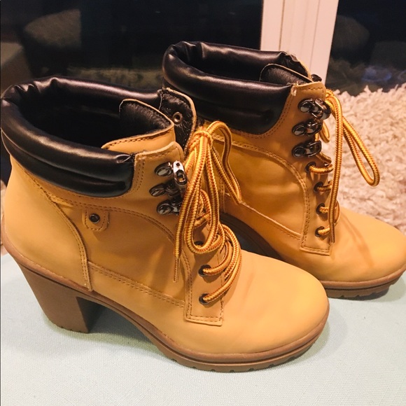 Joe Boxer Shoes - High-heeled Joe Boxer work boots, size 7 EUC